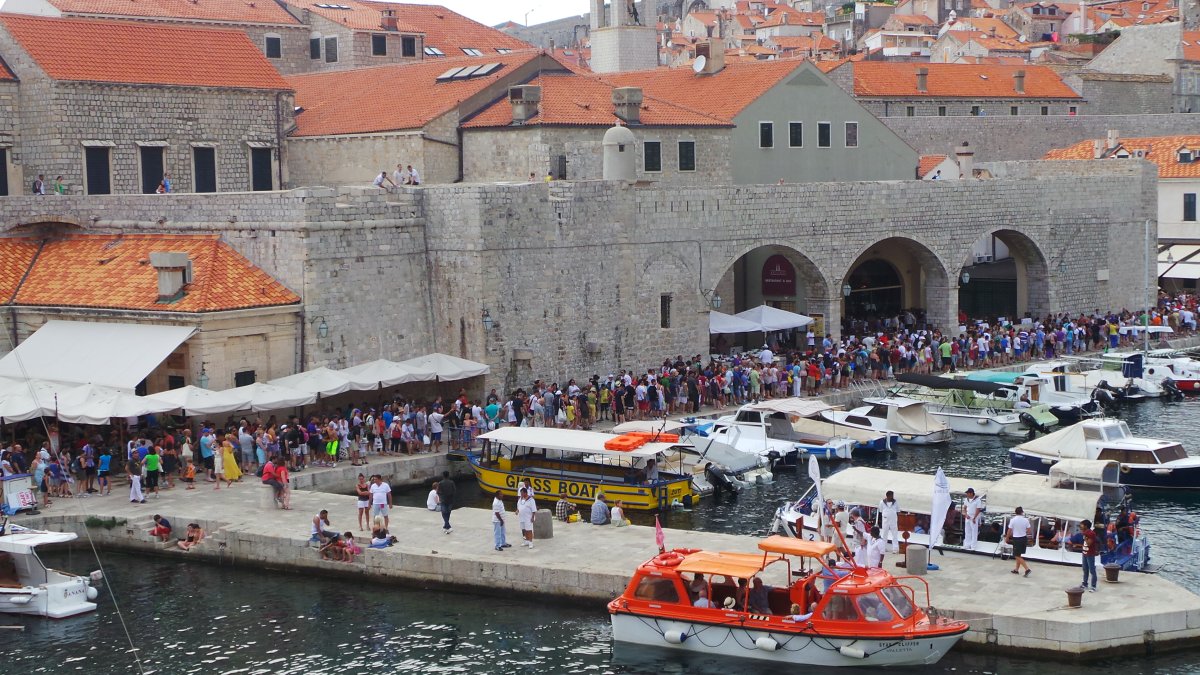 City Wall Walk53